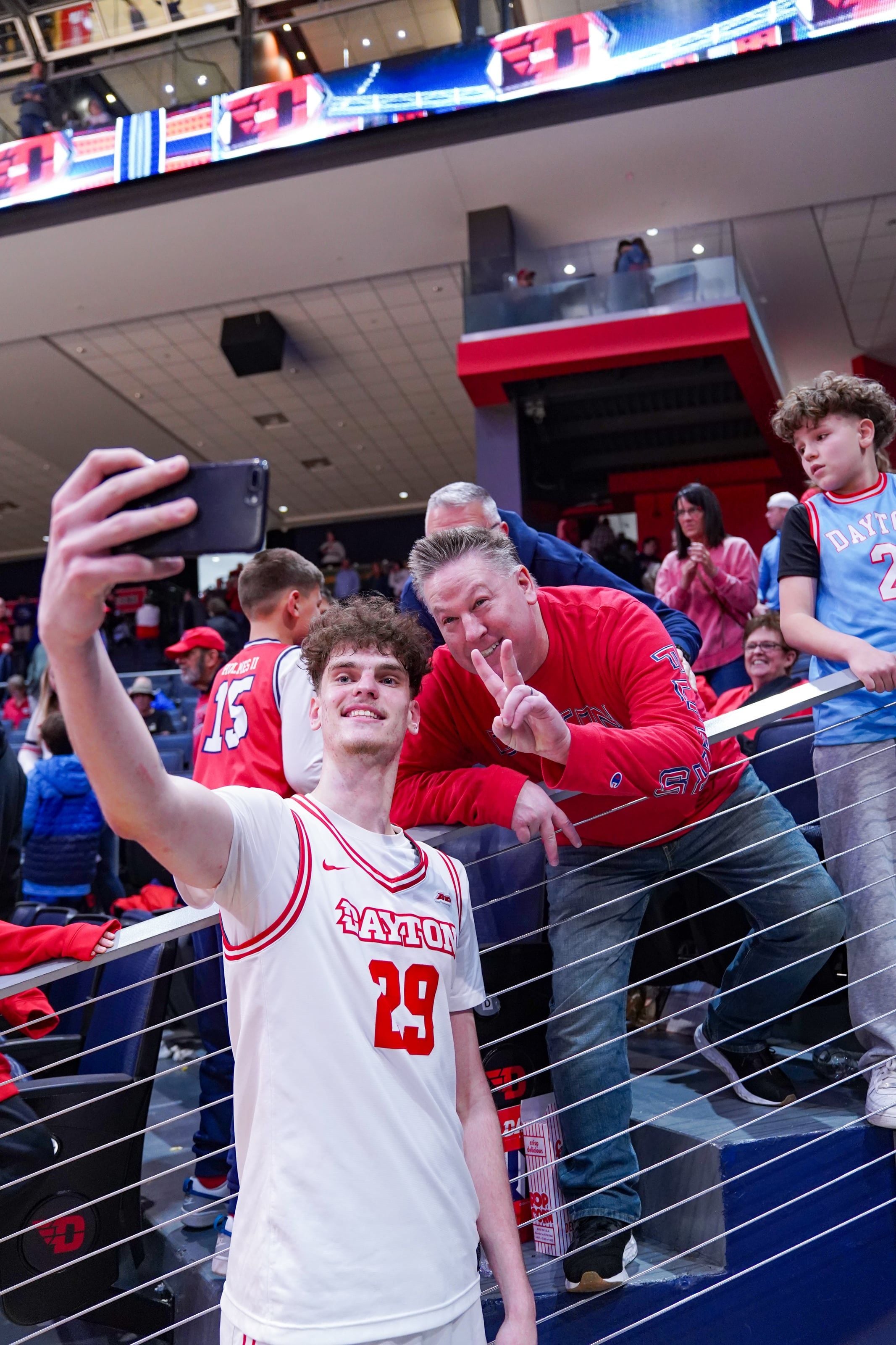 UD Basketball 5