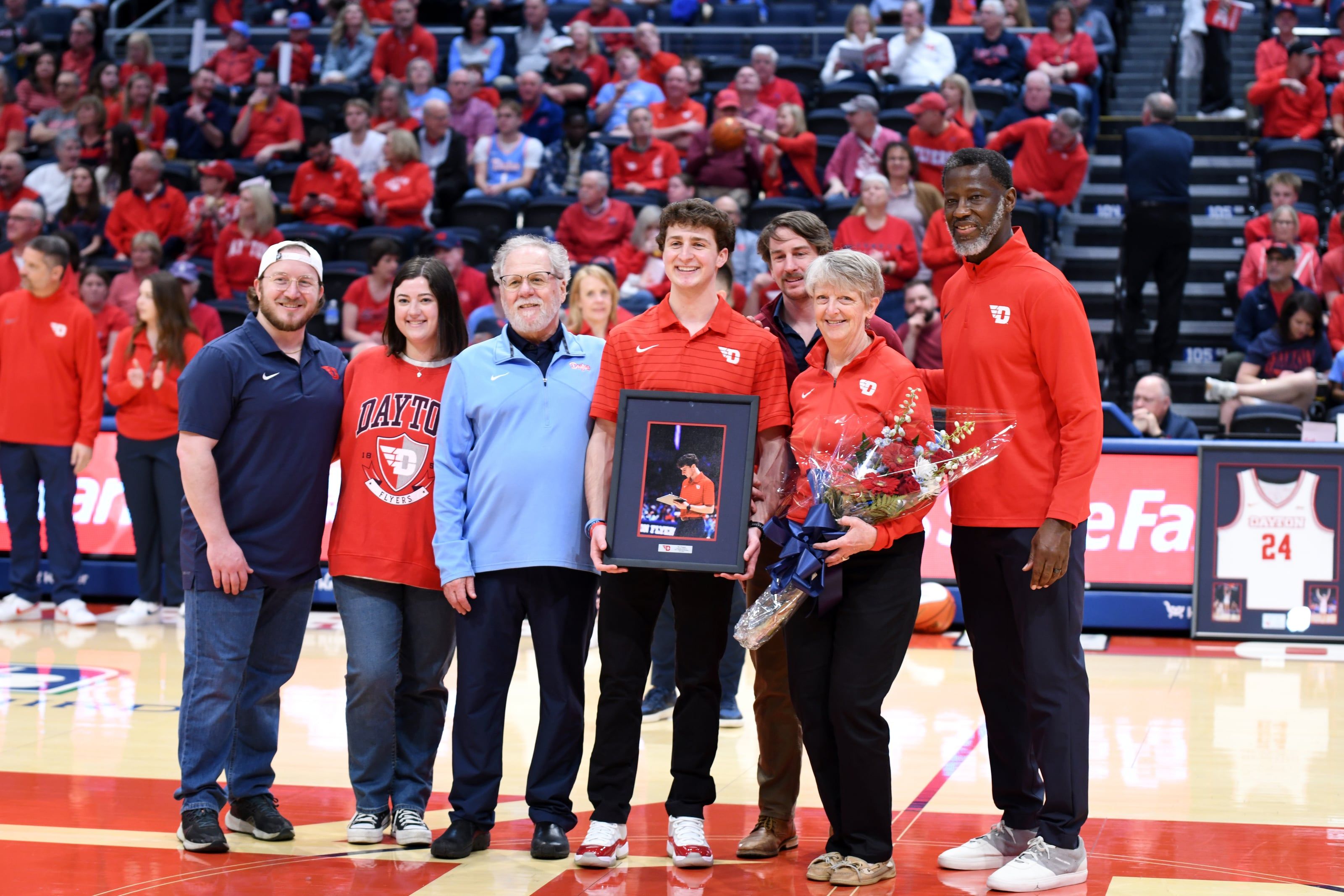 UD Basketball 3